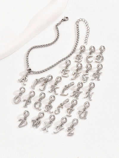 Geschichtetes Initial-Knöchelarmband mit schwarzer Schnur – Vintage-Chic für jeden Anlass