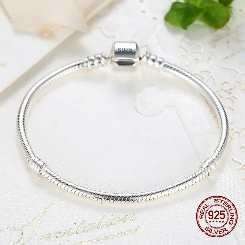 Zeitlose Schönheit: Schlangenarmband aus 925er Silber