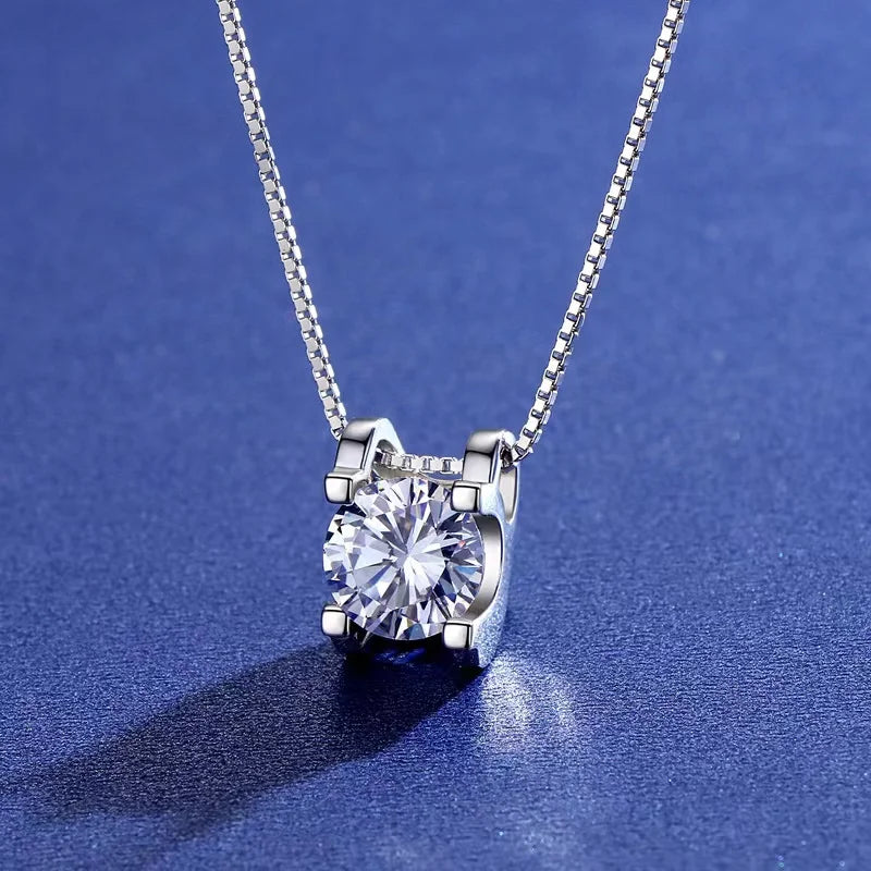 Golden Radiance Moissanite-Halskette