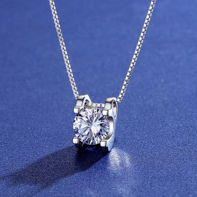 Golden Radiance Moissanite-Halskette