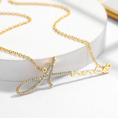 Personalisiertes Namenshalsband "Golden Grace"