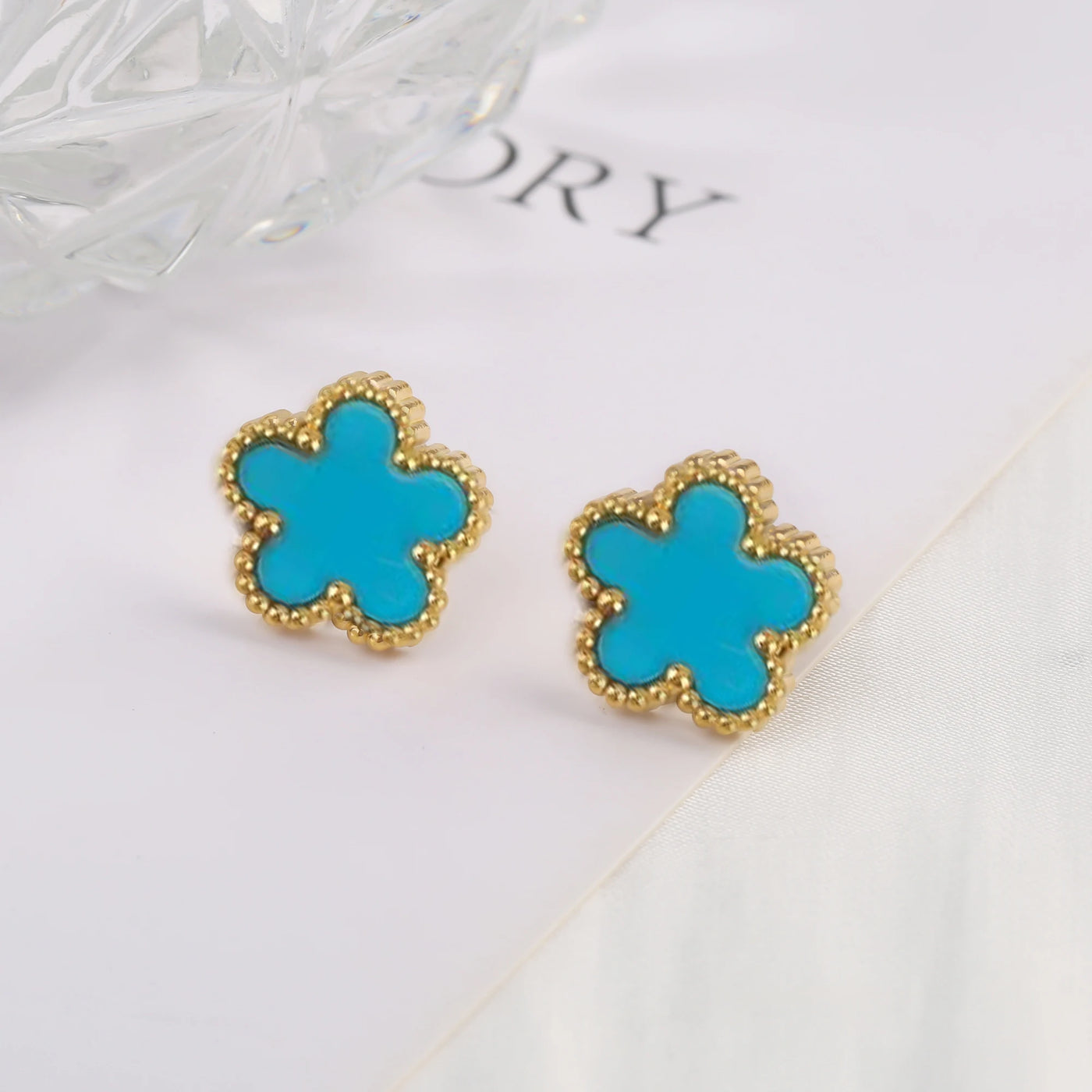 Mystische Blüten Ohrringe – Schwarzglanz-Edition