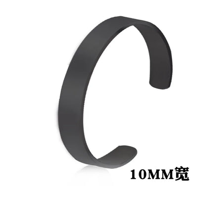 Minimalistisches Edelstahl-Manschettenarmband