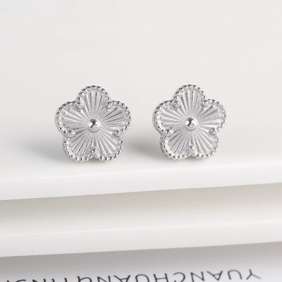 Mystische Blüten Ohrringe – Schwarzglanz-Edition