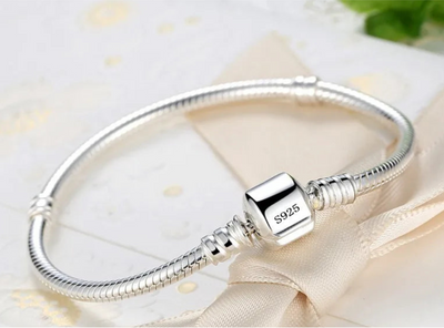 Zeitlose Schönheit: Schlangenarmband aus 925er Silber