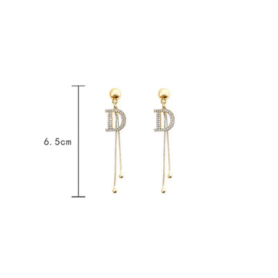 Glamouröse "D"-Statement Ohrringe