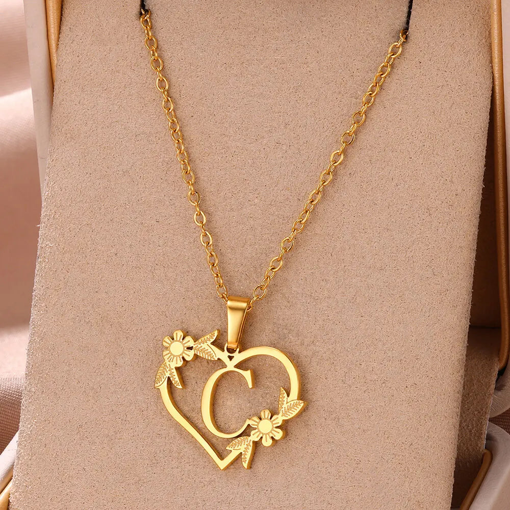 Personalisierte Herz-Kette mit Blumen & Initialen